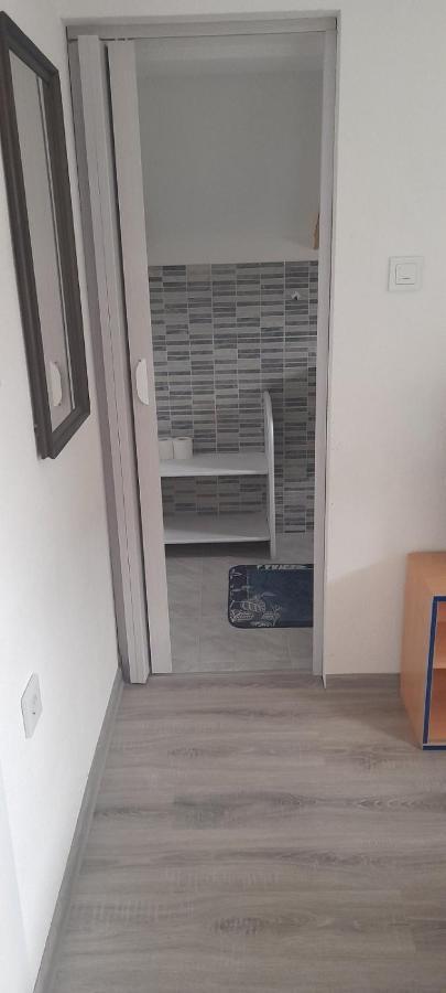 Ravne Weekend House Villa Visoko Luaran gambar