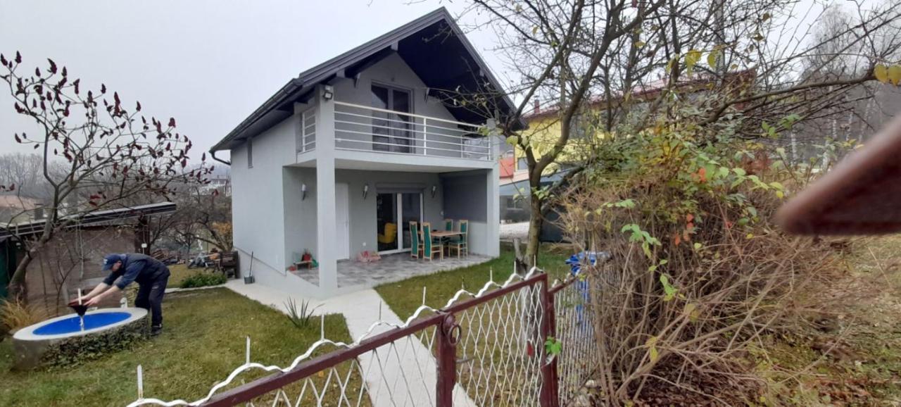 Ravne Weekend House Villa Visoko Luaran gambar
